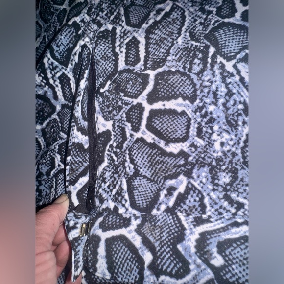 1X Nina Parker Snakeskin Print Trousers NWOT - Picture 8 of 9